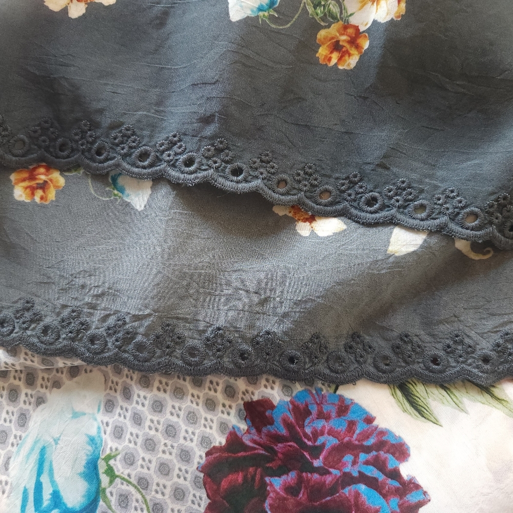 Johnny Was Multicolor Floral Blouse - Picture 4 of 6